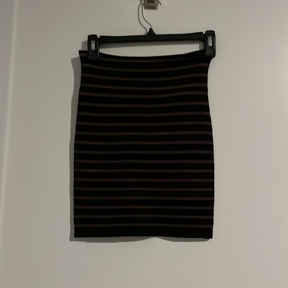 Spandex black and brown mini skirt - Picture 2 of 5